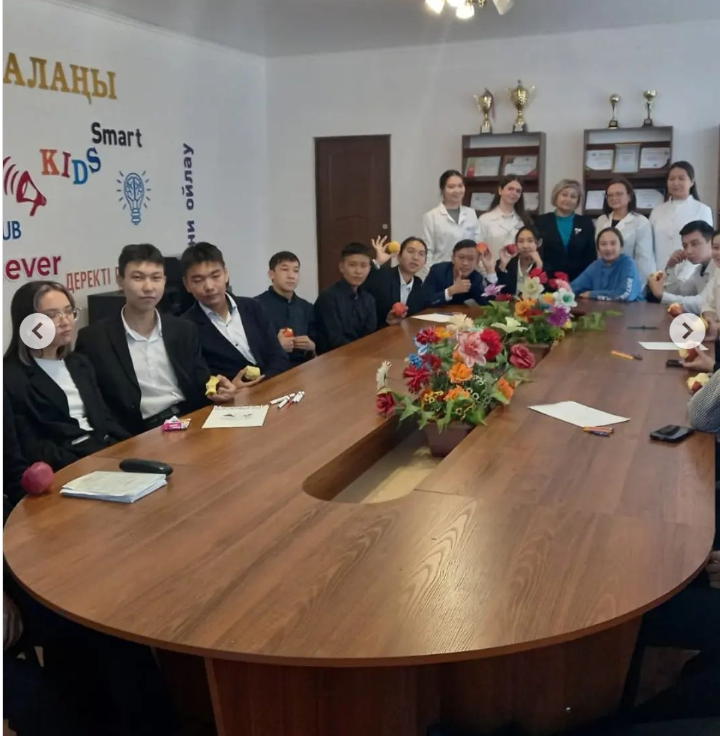 "Дұрыс тамақтану-денсаулық кепілі"атты тәрбие сағаты
