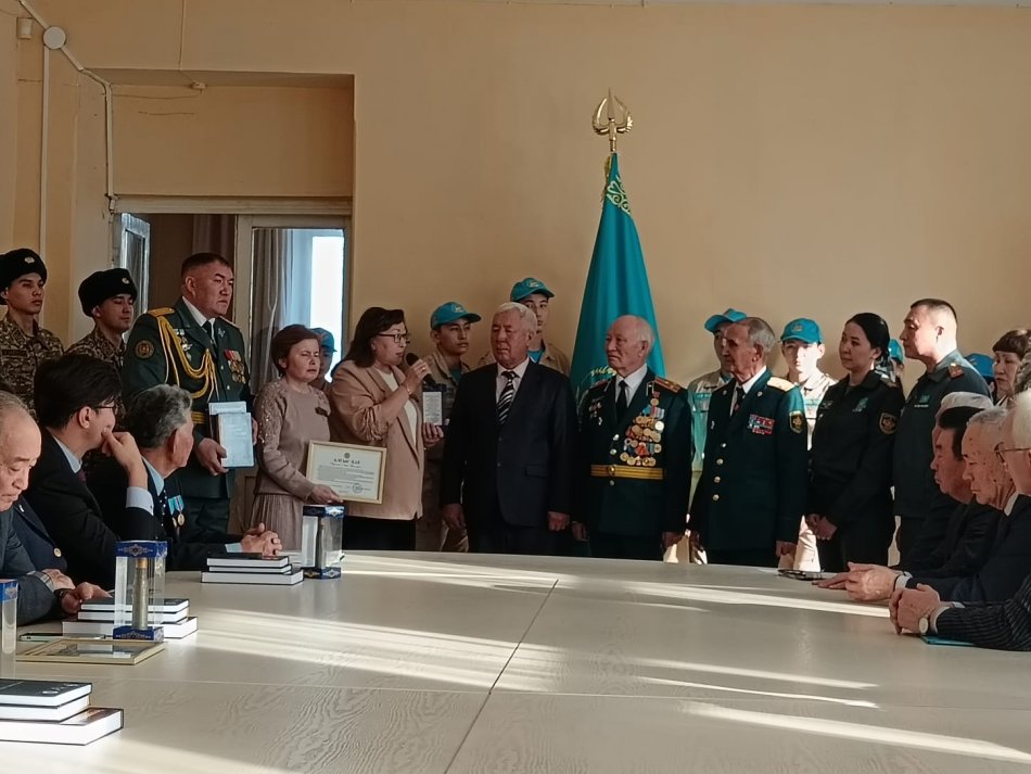 ҰОС ардагерлері ұйымдастыруымен Тула облысындағы қазақ жауынгерлердің топырағын алу рәсімі
