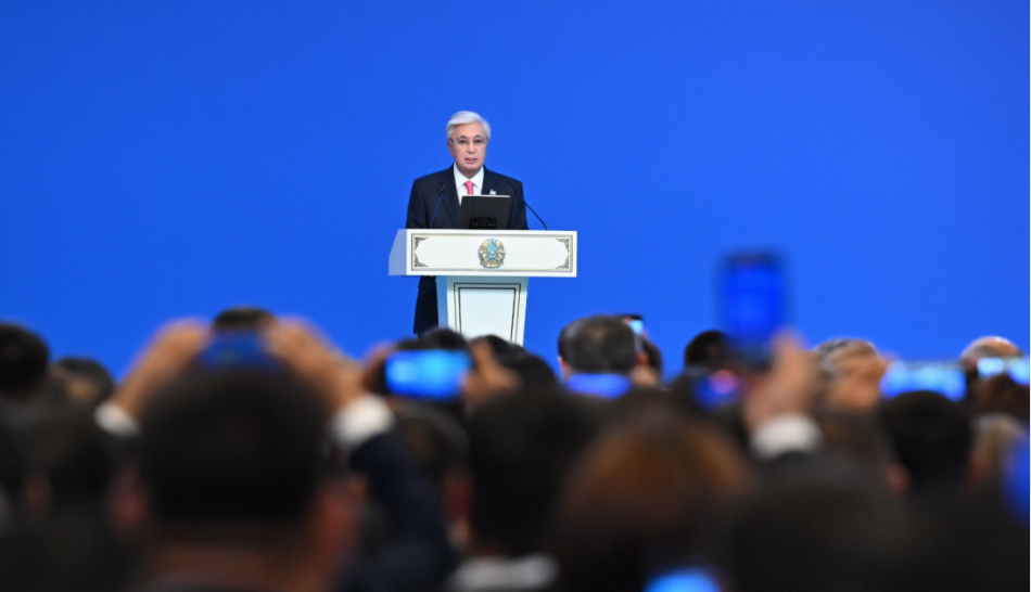 Жасанды интеллект дәуіріндегі Қазақстан: өзекті мәселелер және оны түбегейлі цифрлық өзгерістер арқылы шешу